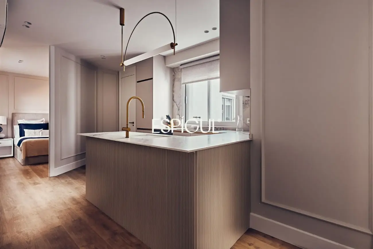 Piso en venta reformado con terraza en Lista