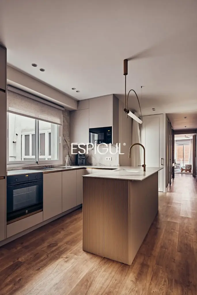Piso en venta reformado con terraza en Lista