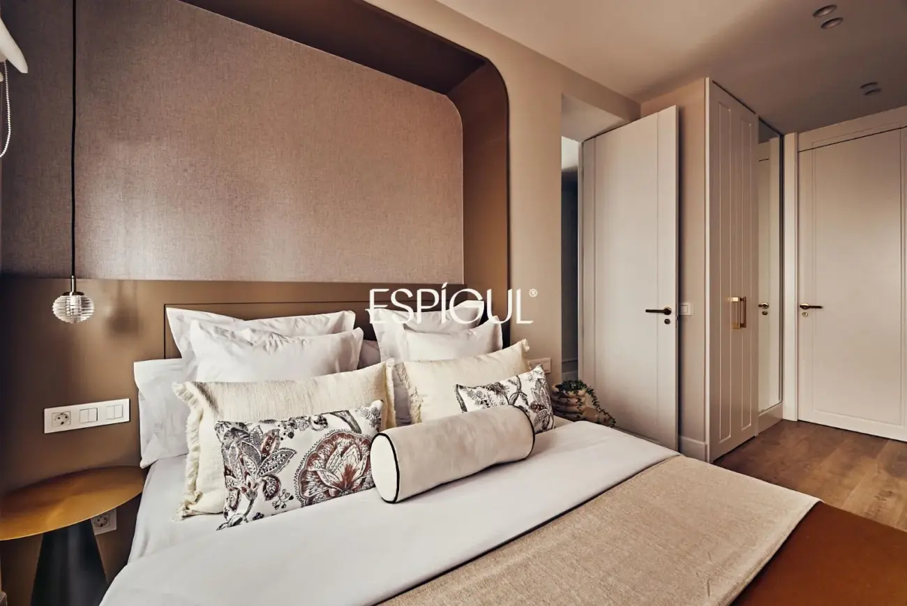 Piso en venta reformado con terraza en Lista