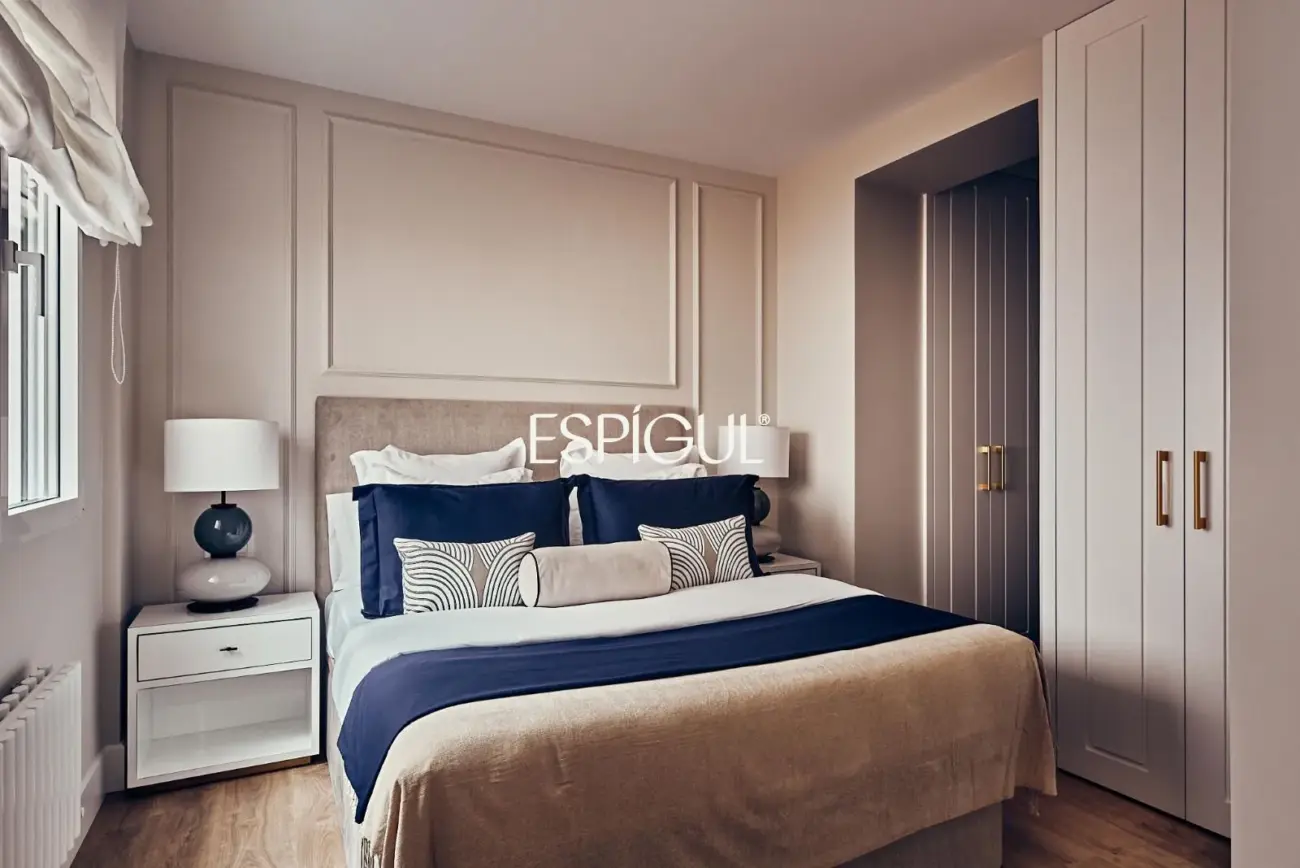 Piso en venta reformado con terraza en Lista