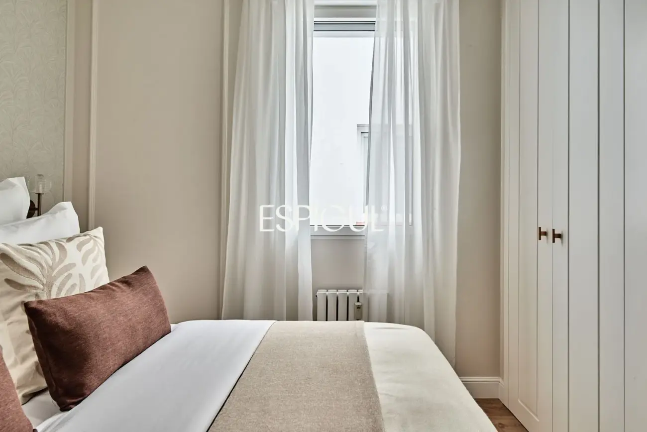 Renovated apartment for sale in Juan Bravo, Lista