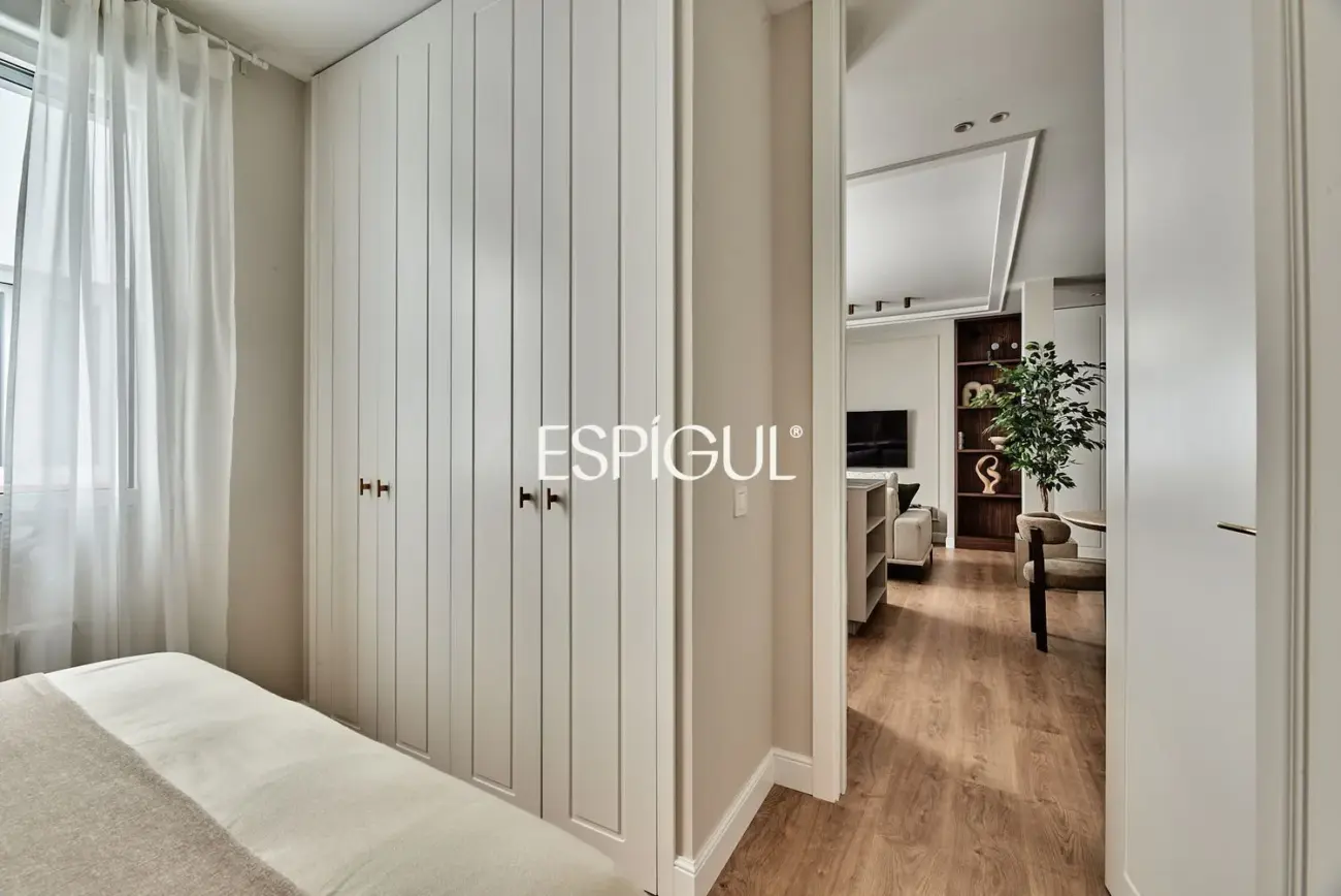 Renovated apartment for sale in Juan Bravo, Lista
