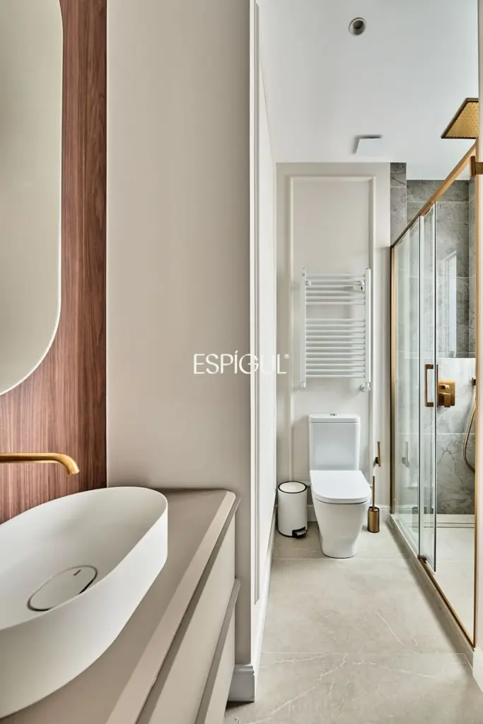 Renovated apartment for sale in Juan Bravo, Lista