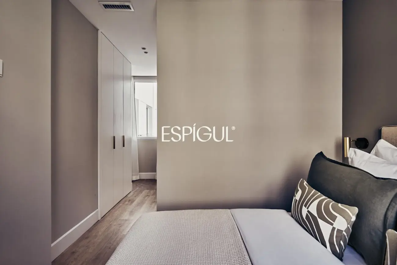 Piso exterior en venta con terraza en Goya