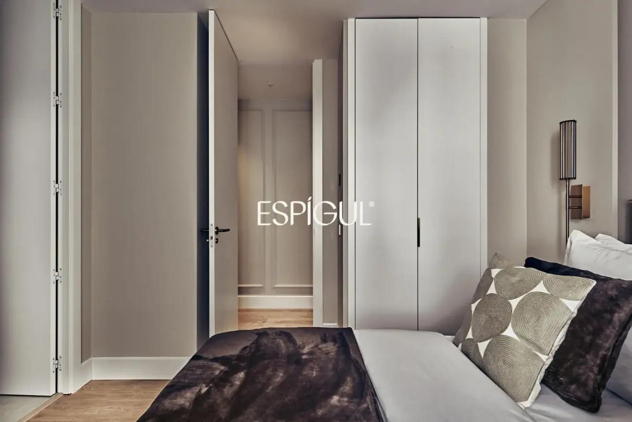 Piso exterior en venta con terraza en Goya