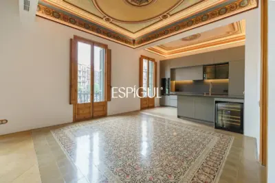 Pis molt lluminós i de disseny al costat de Passeig de Gràcia