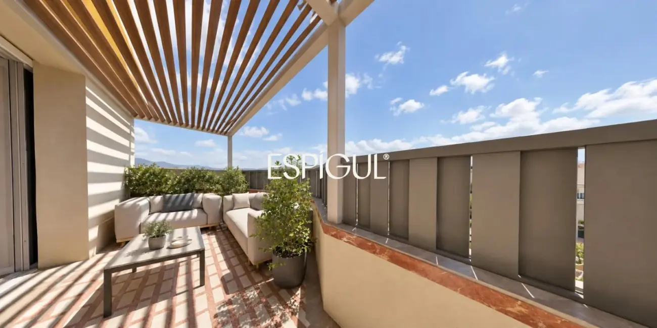 Ático en venta exterior con terraza en Padilla, Lista