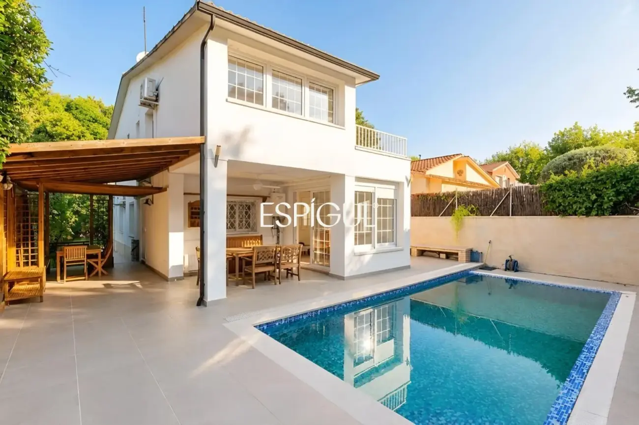 Casa unifamiliar con piscina en venta en Mirasol, Sant Cugat del Vallès