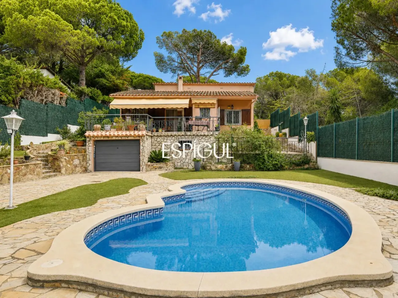 Chalet rénové avec piscine à Calonge