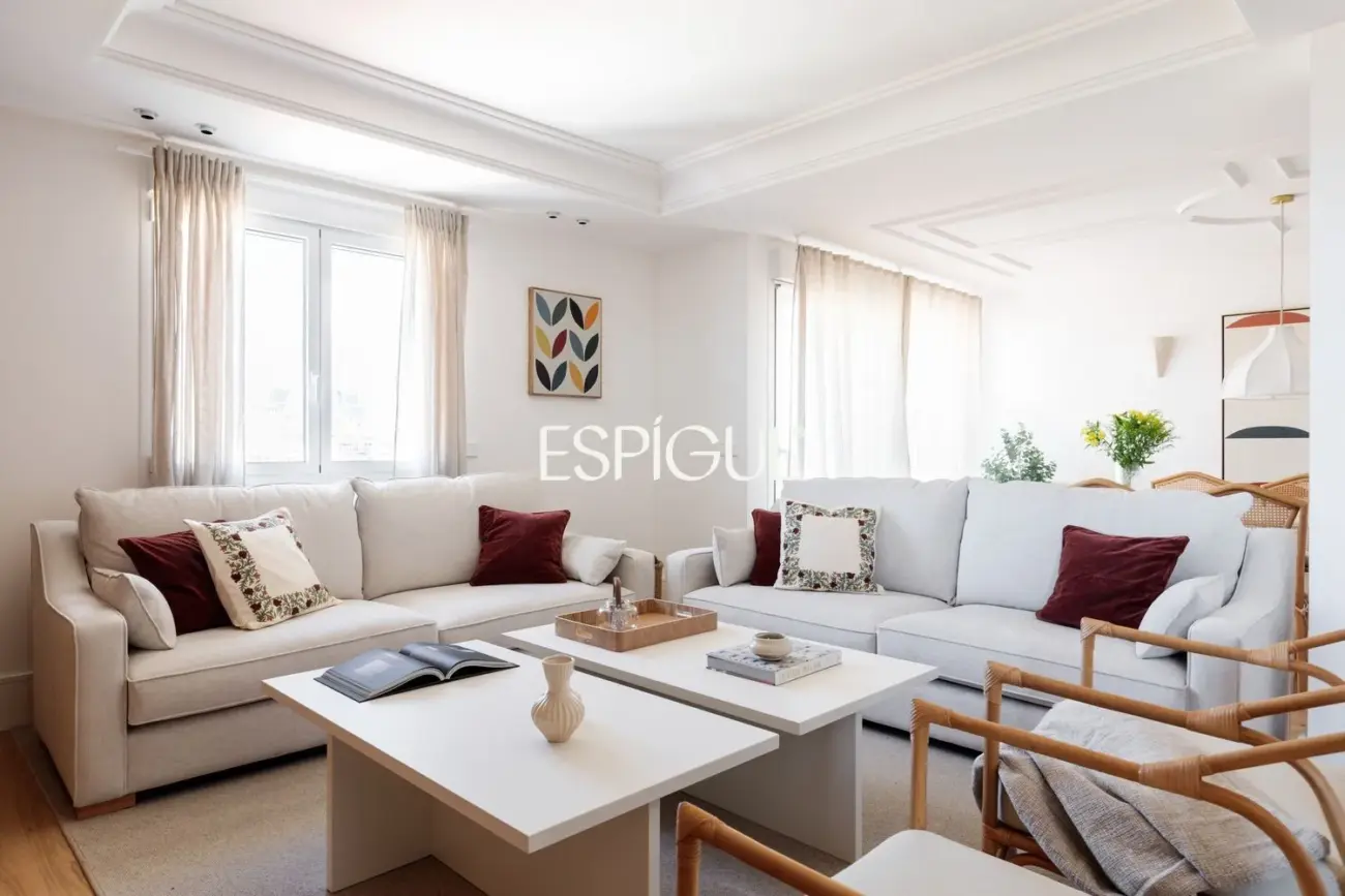 Espectacular piso en venta en la Planta 13 con las Mejores Vistas de Madrid