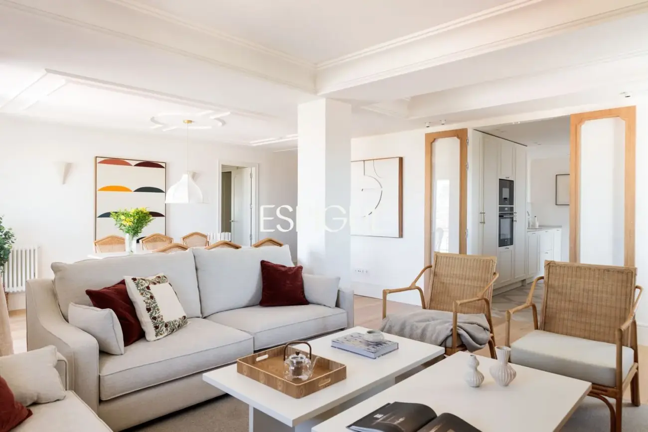 Espectacular piso en venta en la Planta 13 con las Mejores Vistas de Madrid