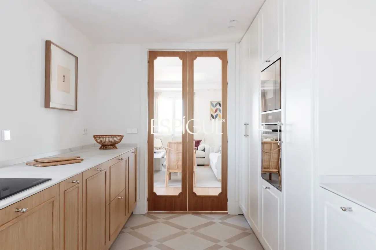 Espectacular piso en venta en la Planta 13 con las Mejores Vistas de Madrid