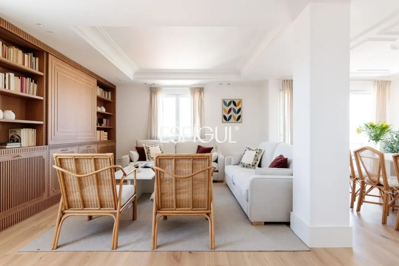Espectacular piso en venta en la Planta 13 con las Mejores Vistas de Madrid