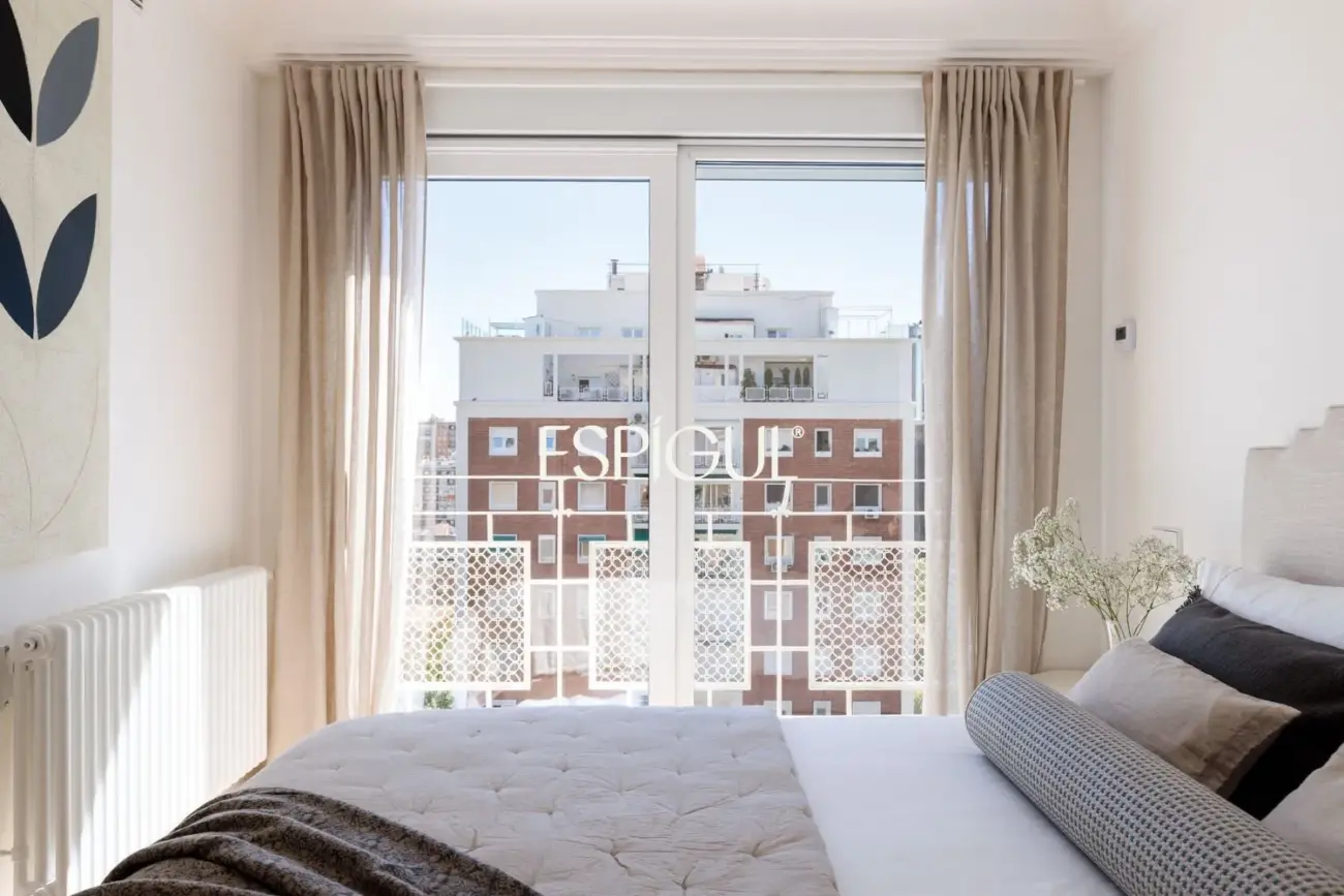 Espectacular piso en venta en la Planta 13 con las Mejores Vistas de Madrid