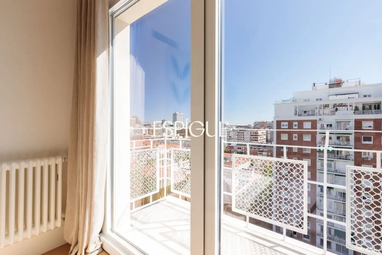 Espectacular piso en venta en la Planta 13 con las Mejores Vistas de Madrid