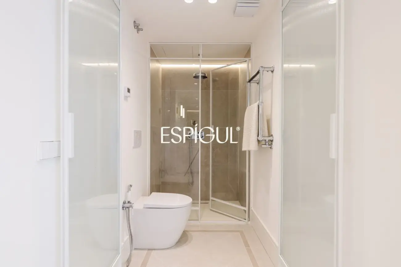 Espectacular piso en venta en la Planta 13 con las Mejores Vistas de Madrid