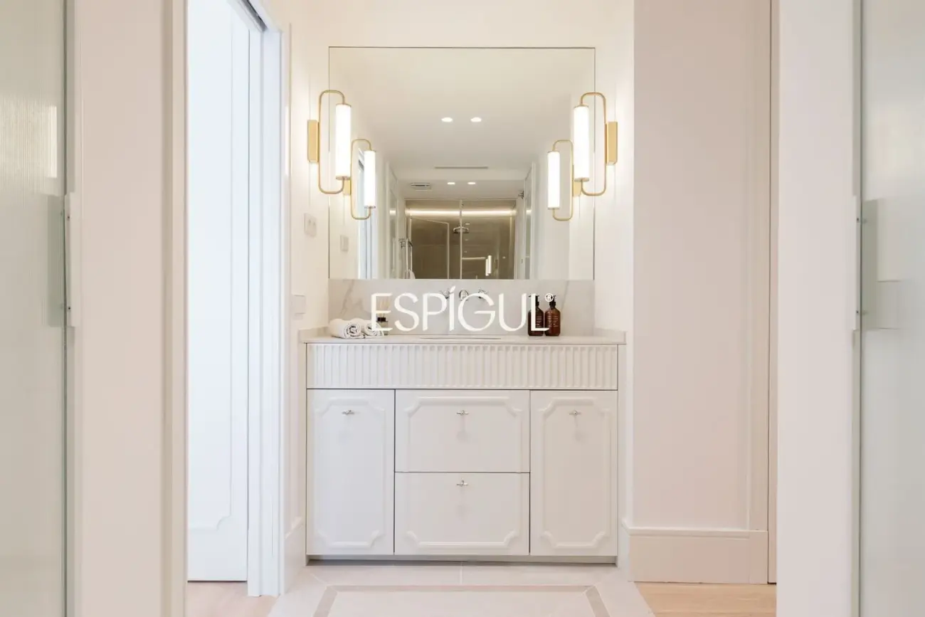 Espectacular piso en venta en la Planta 13 con las Mejores Vistas de Madrid