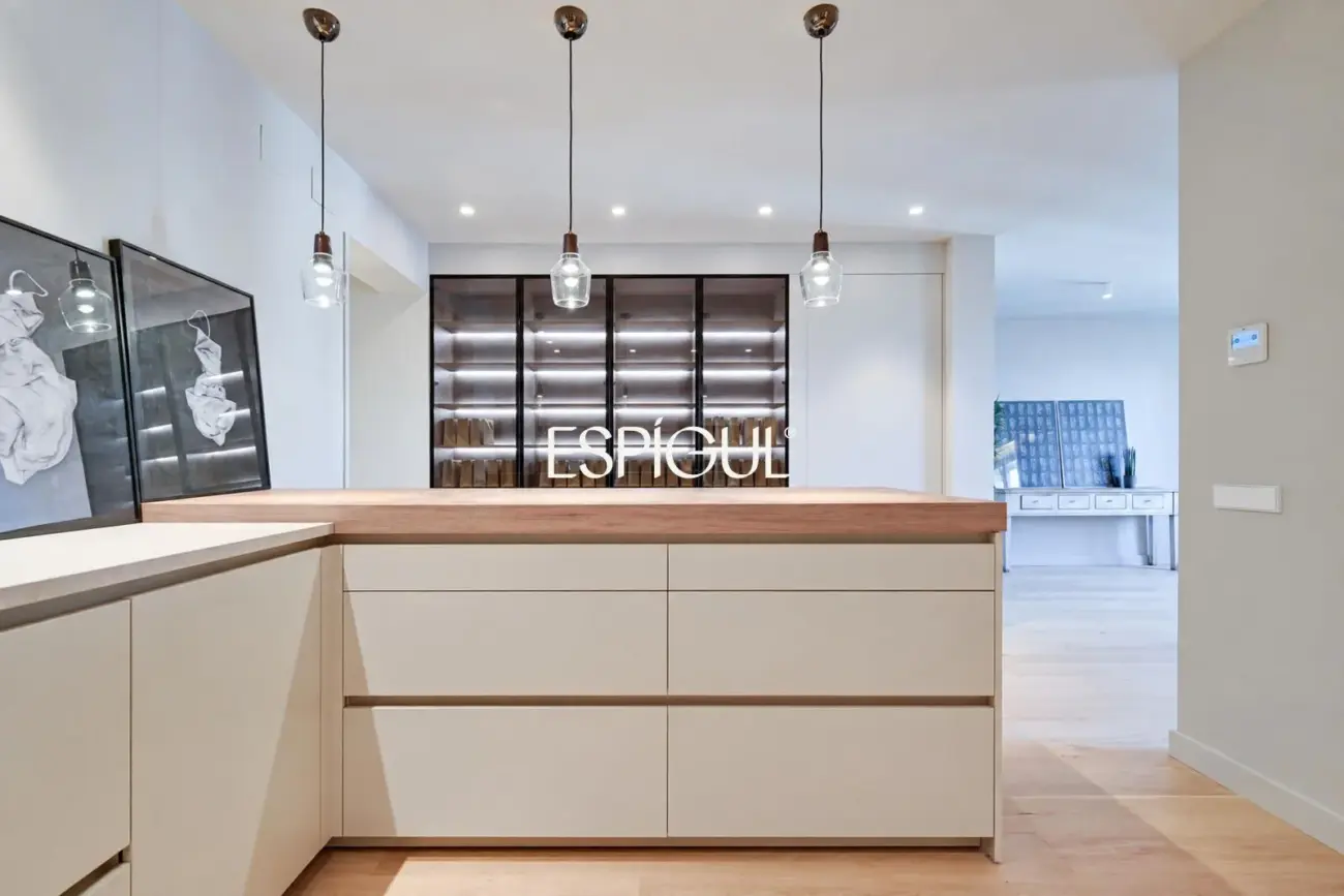 Exclusiva vivienda reformada en Balmes