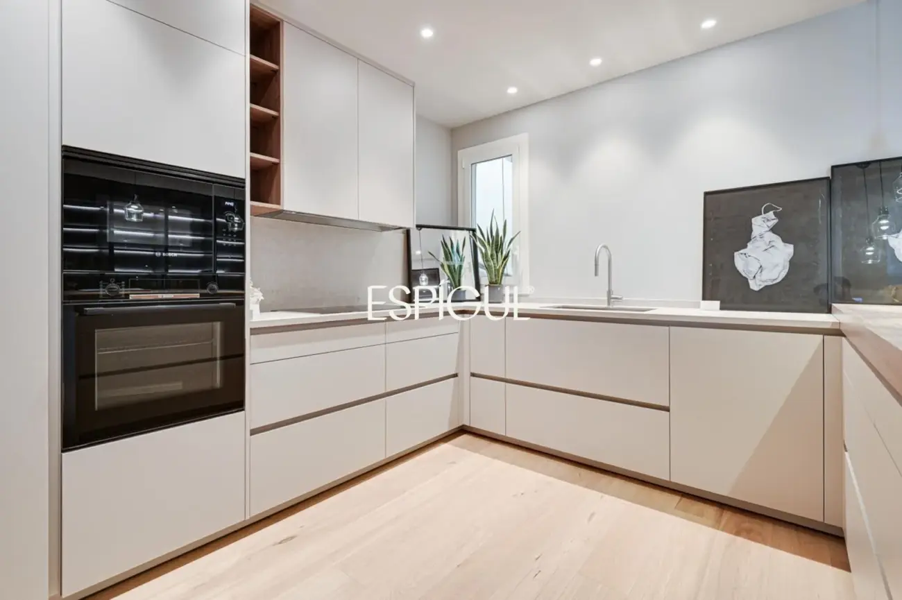 Exclusiva vivienda reformada en Balmes