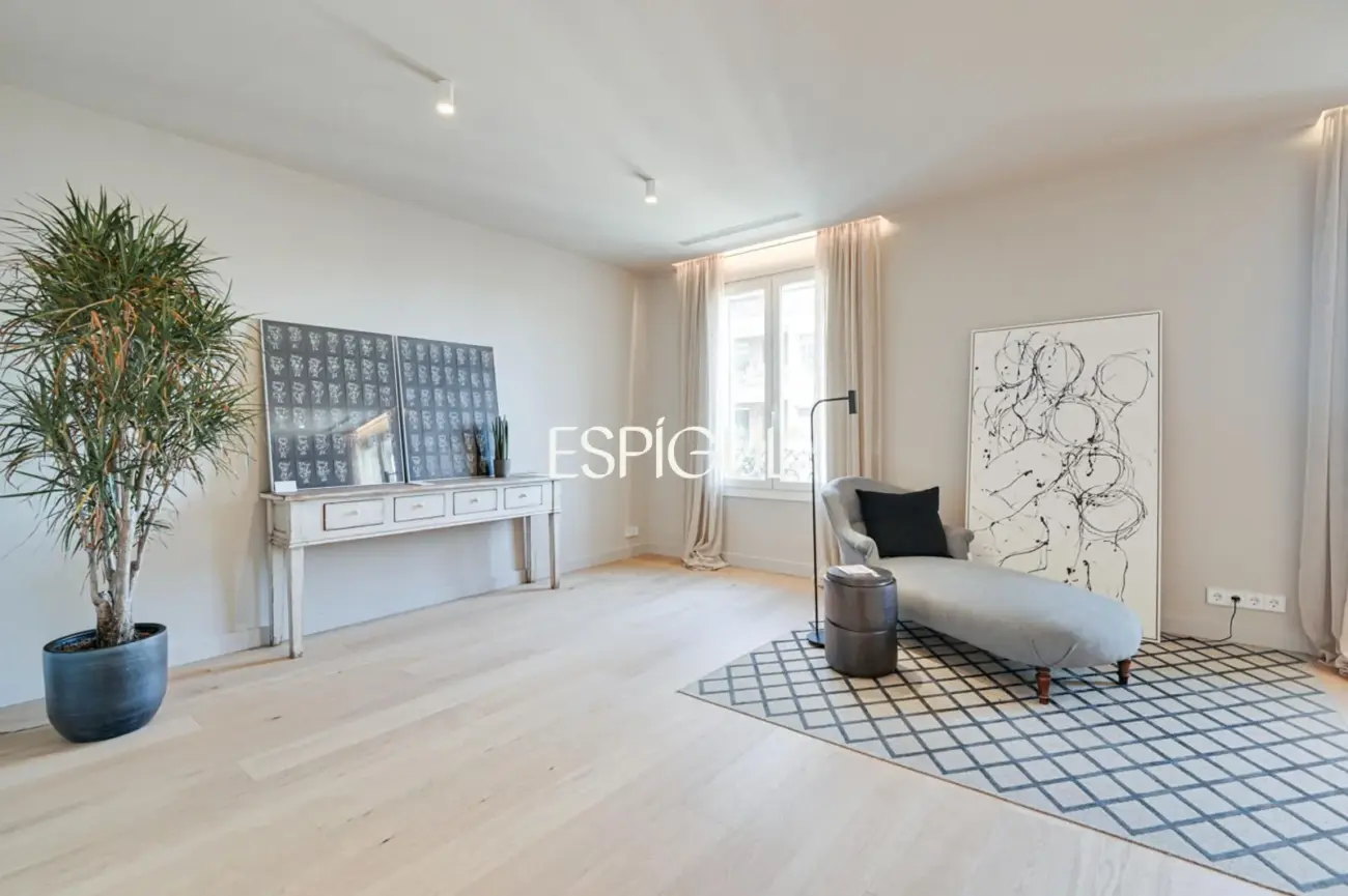 Exclusiva vivienda reformada en Balmes