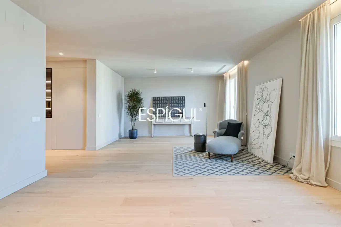 Exclusiva vivienda reformada en Balmes