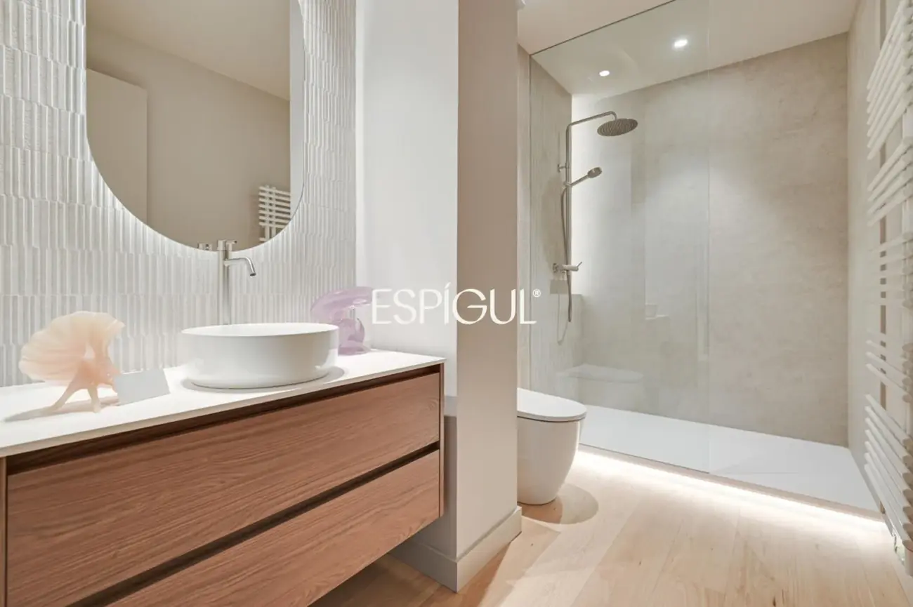 Exclusiva vivienda reformada en Balmes
