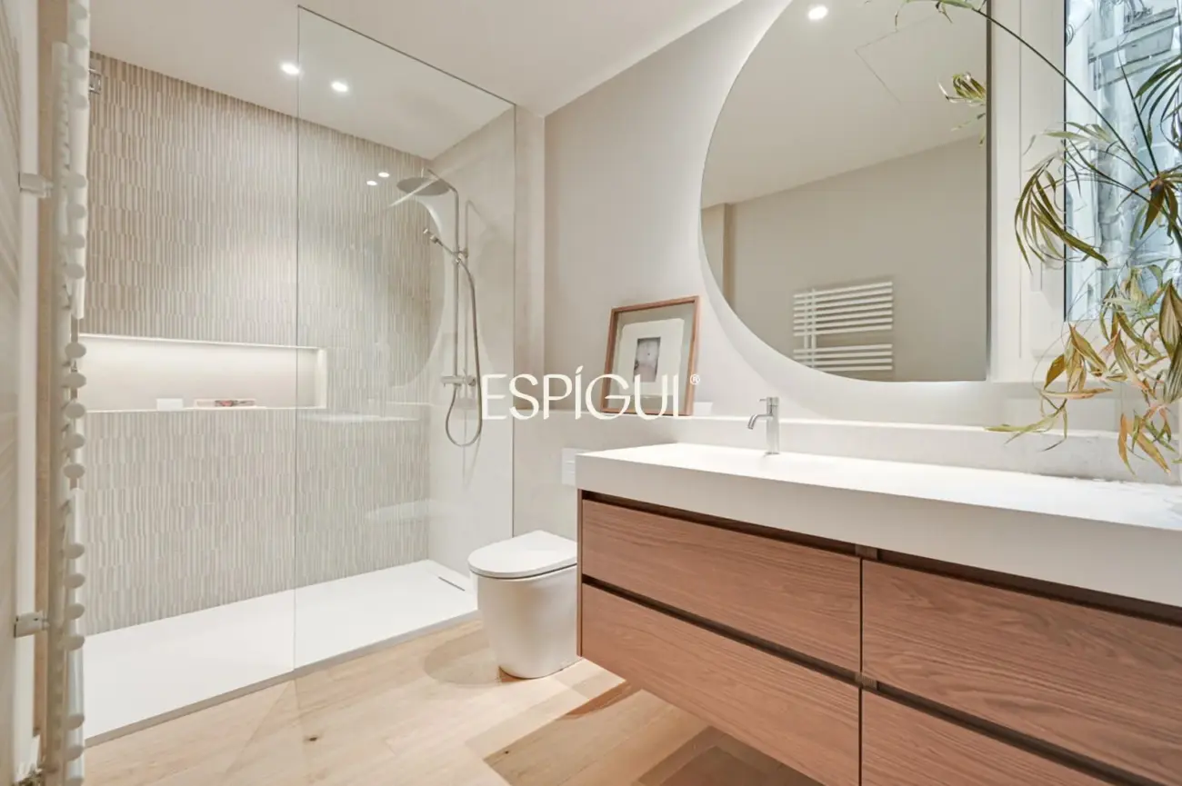 Exclusiva vivienda reformada en Balmes