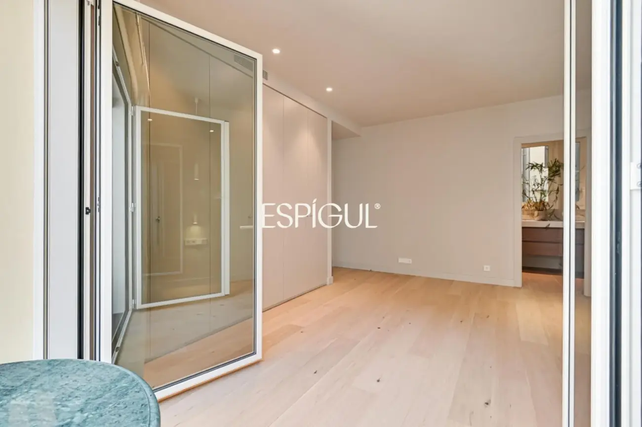Exclusiva vivienda reformada en Balmes