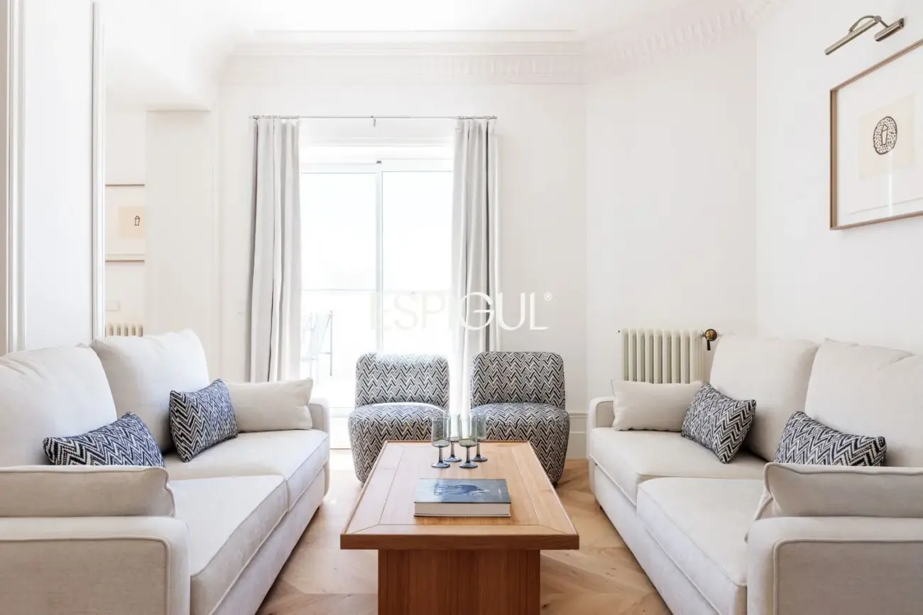 Exclusivo ático con terraza de 21m2 en el corazón del Barrio de Salamanca