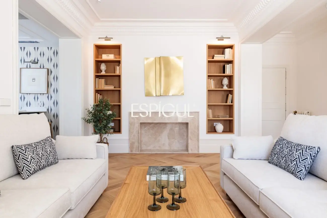 Exclusivo ático con terraza de 21m2 en el corazón del Barrio de Salamanca