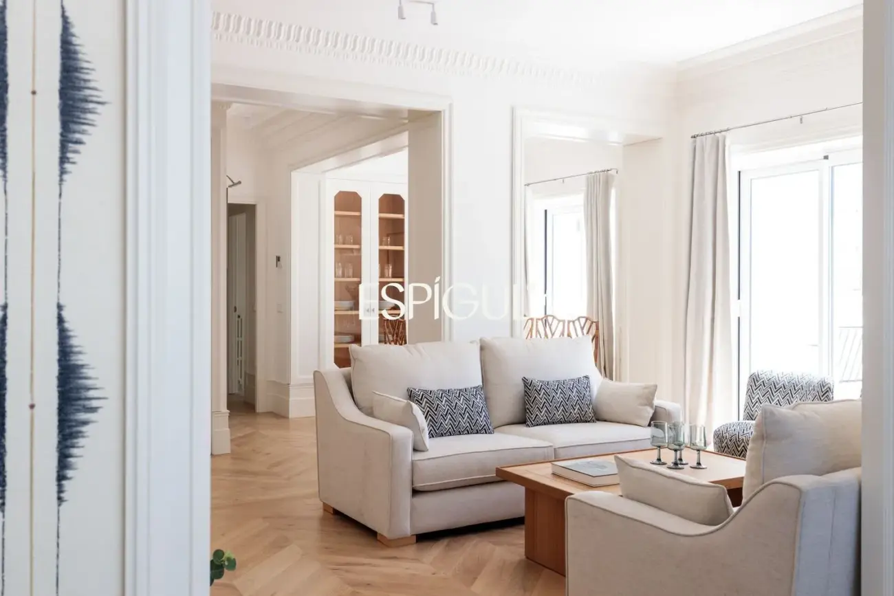 Exclusivo ático con terraza de 21m2 en el corazón del Barrio de Salamanca