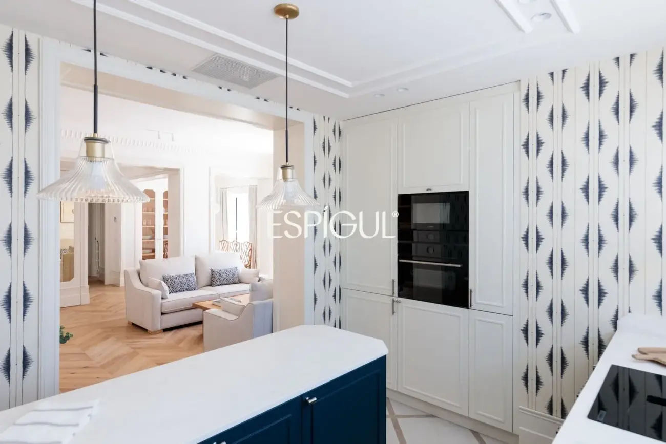 Exclusivo ático con terraza de 21m2 en el corazón del Barrio de Salamanca