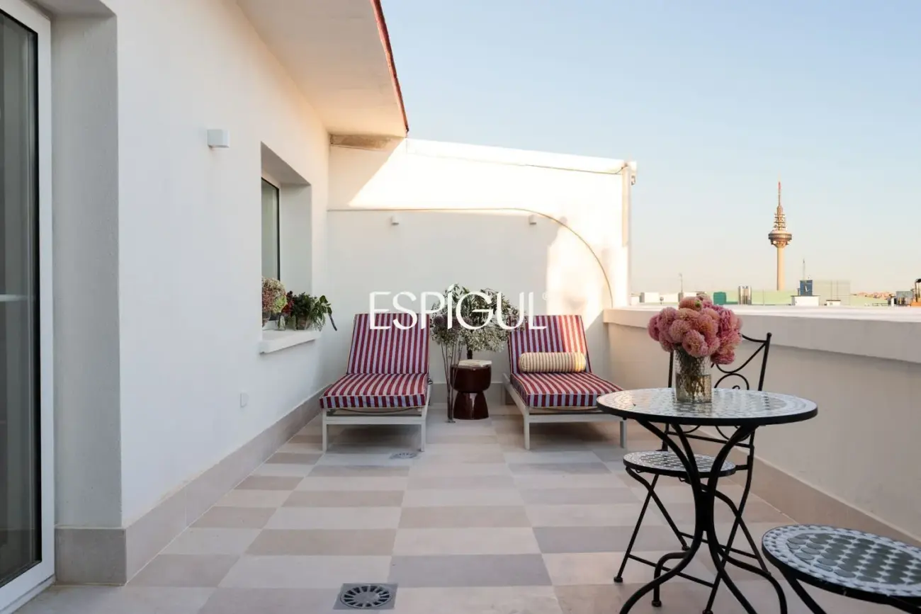 Exclusivo ático en venta con terraza en el corazón del Barrio de Salamanca