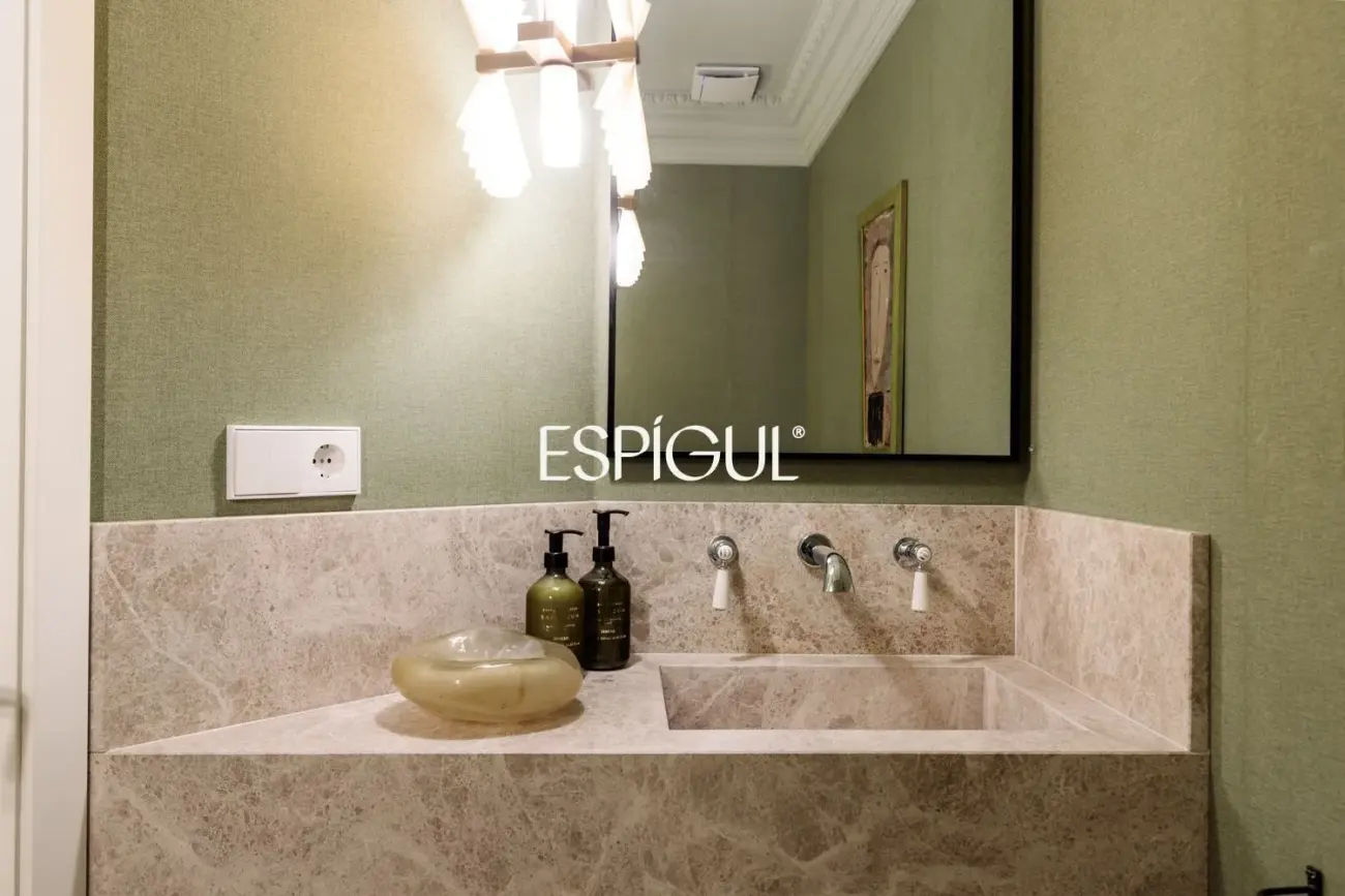 Exclusivo ático en venta con terraza en el corazón del Barrio de Salamanca