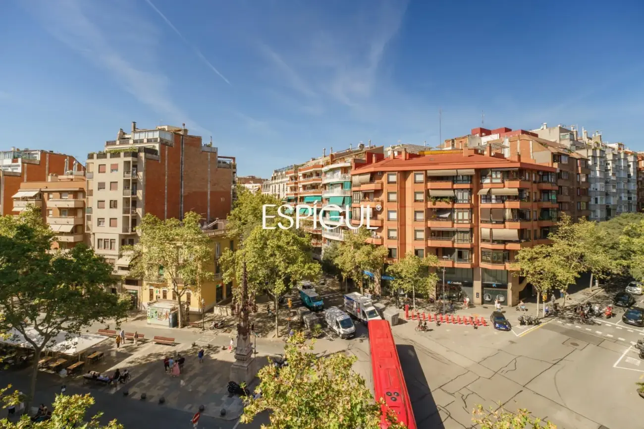 Llum, ubicació i potencial al costat de la Sagrada Família