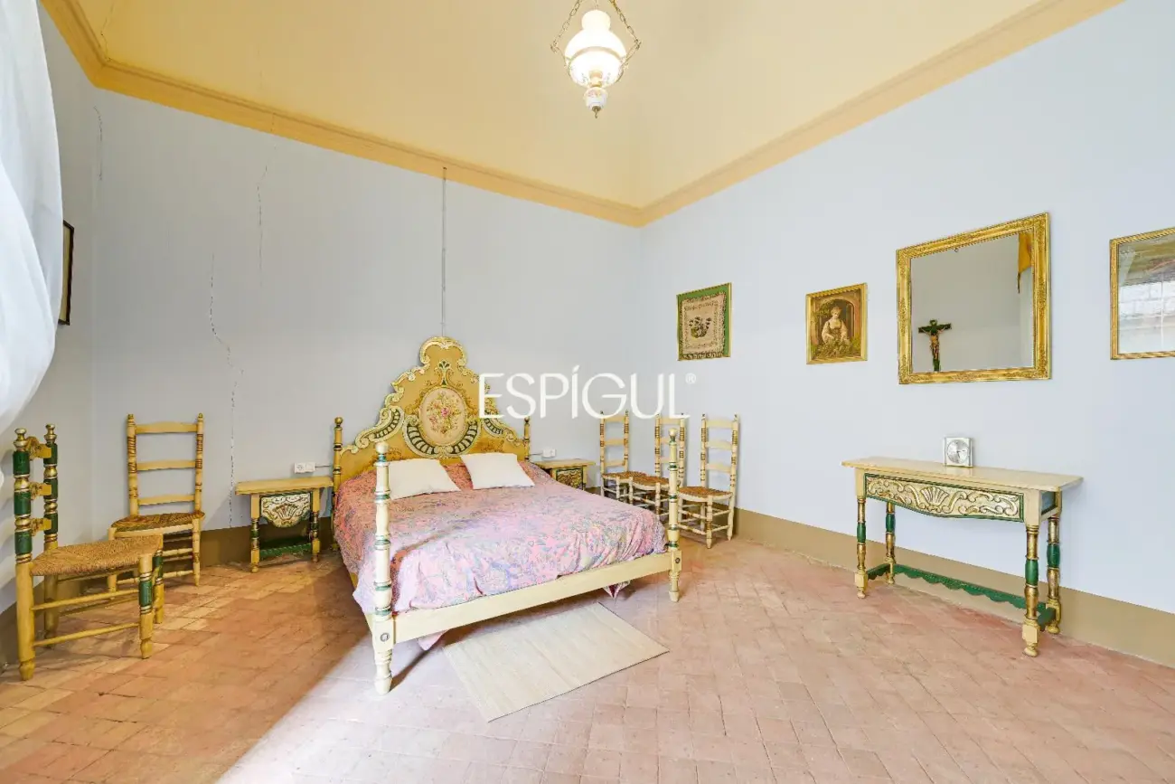 Majestuosa finca señorial catalogada en el centro histórico de Torroella de Montgrí