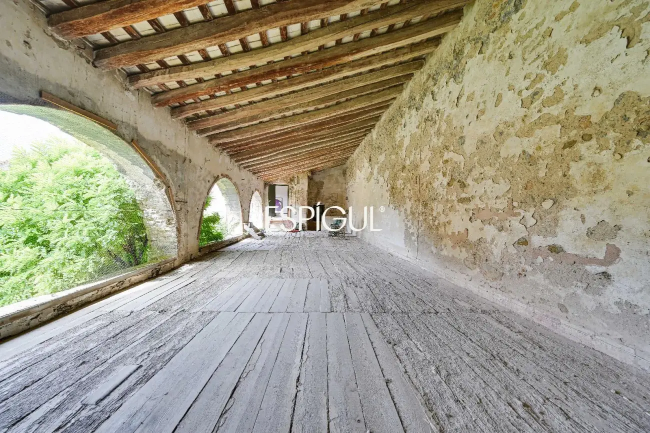 Majestuosa finca señorial catalogada en el centro histórico de Torroella de Montgrí