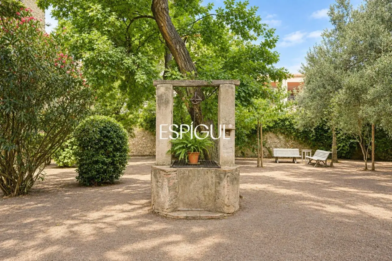 Majestuosa finca señorial catalogada en el centro histórico de Torroella de Montgrí