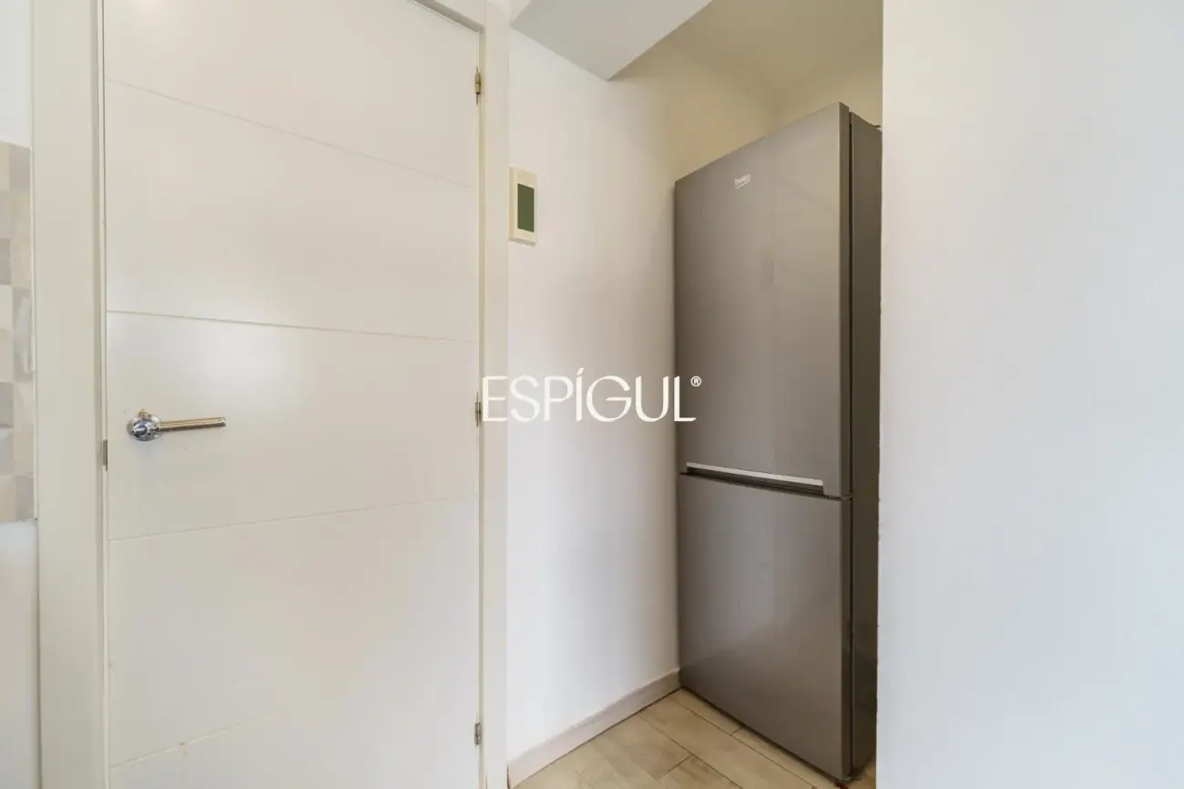 Appartement en étage élevé avec vue sur la mer et trois balcons, à deux pas de la Vila Olímpica