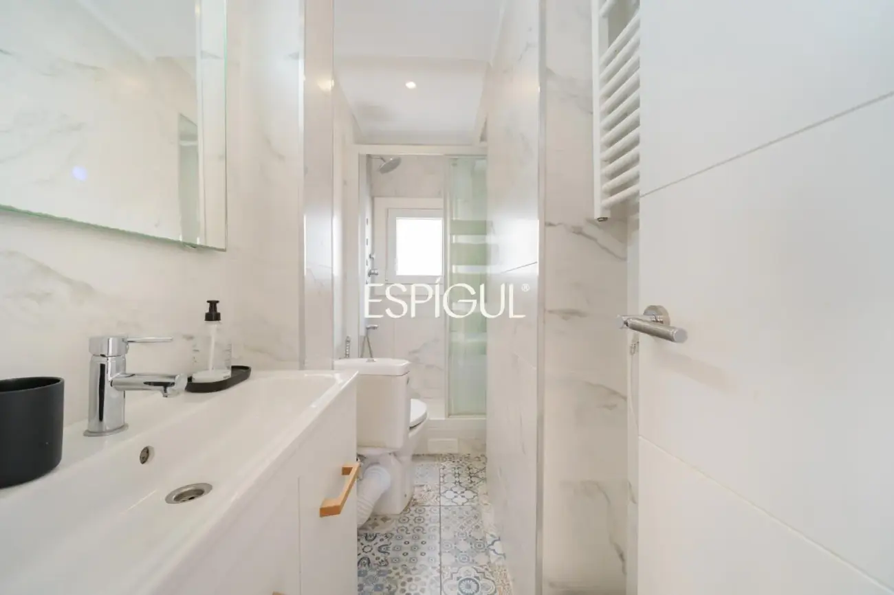 Appartement en étage élevé avec vue sur la mer et trois balcons, à deux pas de la Vila Olímpica
