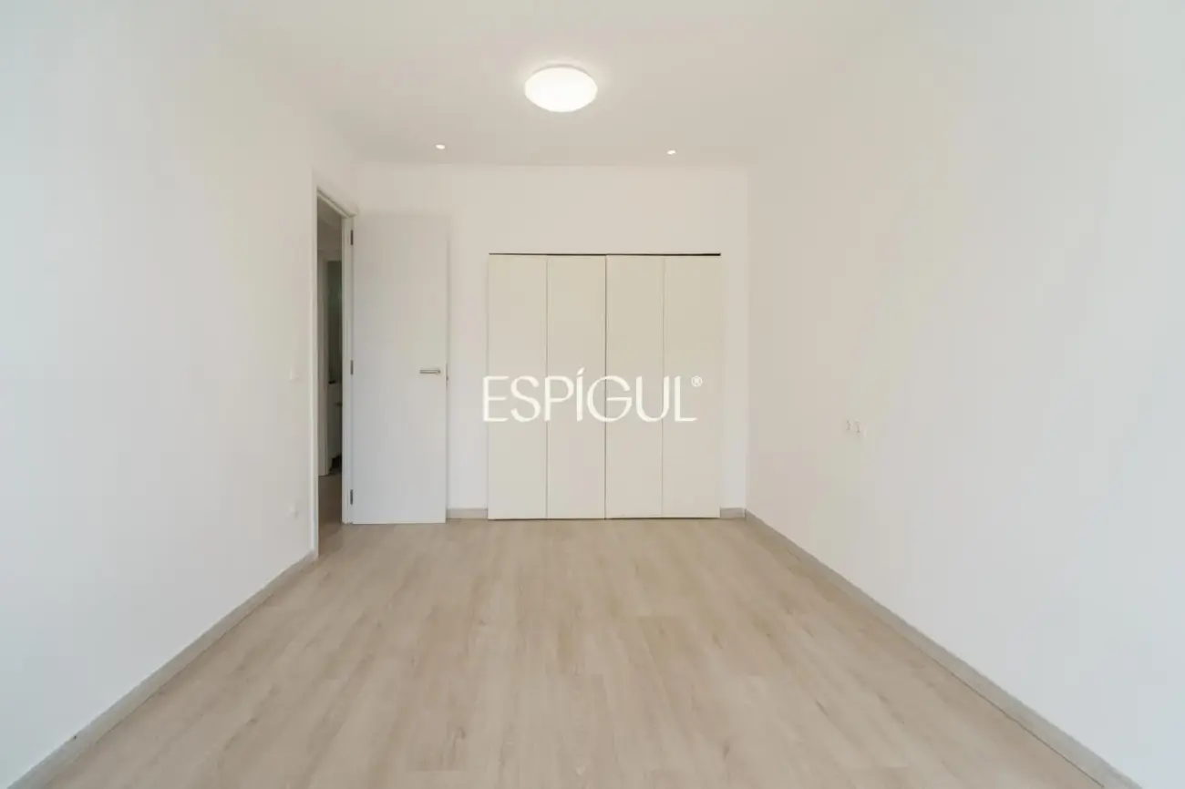 Appartement en étage élevé avec vue sur la mer et trois balcons, à deux pas de la Vila Olímpica