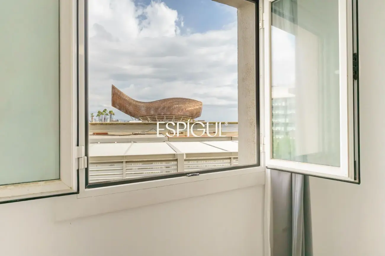 Appartement en étage élevé avec vue sur la mer et trois balcons, à deux pas de la Vila Olímpica