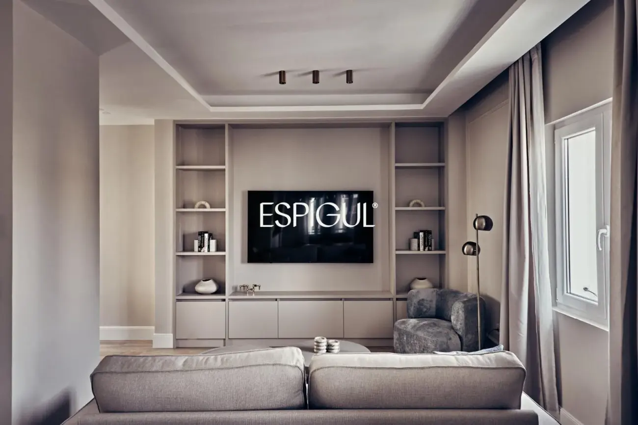 Exterior Renovated Apartment for Sale in Lista, Salamanca District