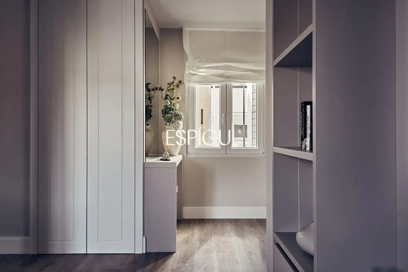 Exterior Renovated Apartment for Sale in Lista, Salamanca District