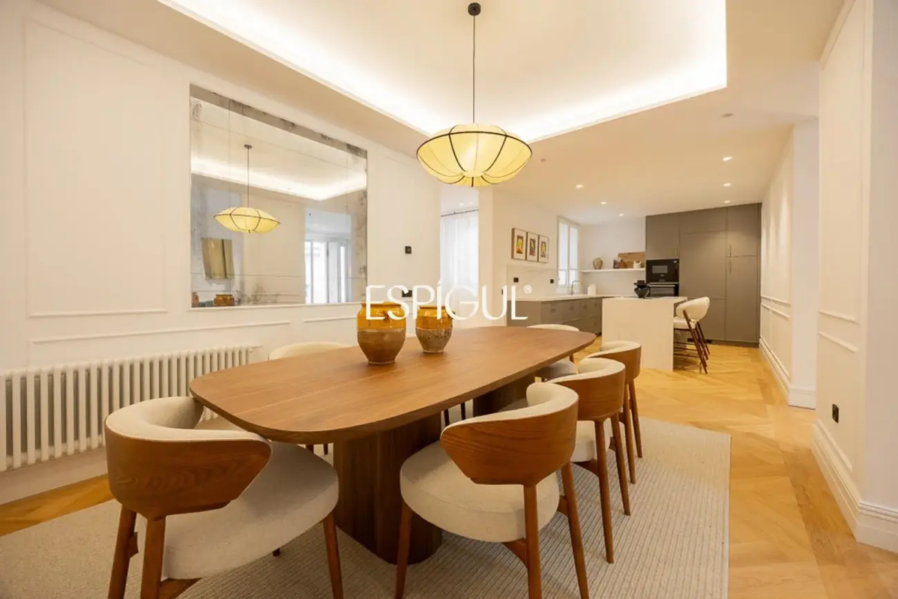 Piso en venta reformado en Almagro, Chamberí