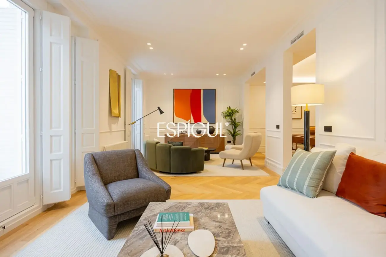 Piso en venta reformado en Almagro, Chamberí