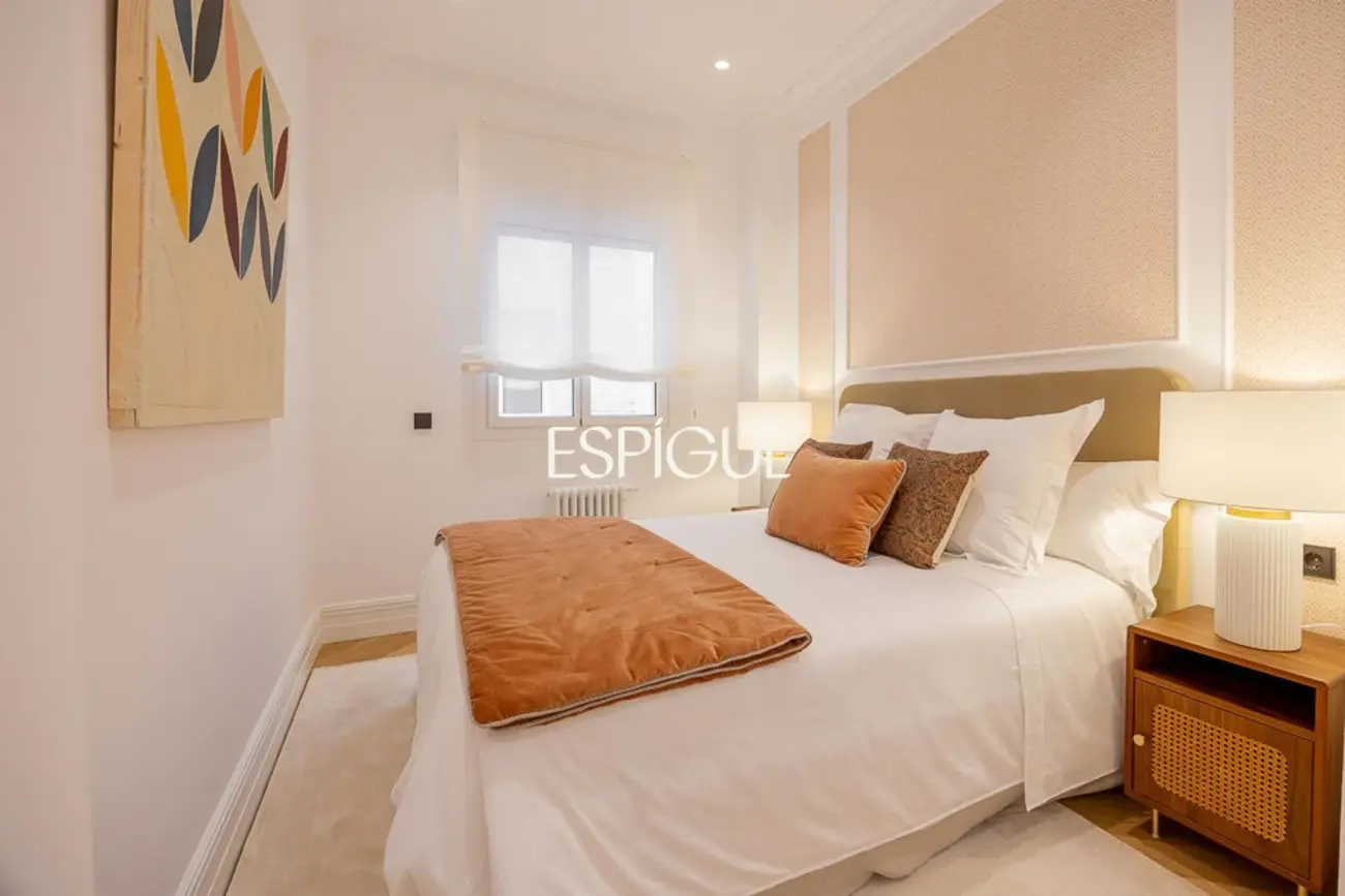 Renovated apartment for sale in Almagro, Chamberí