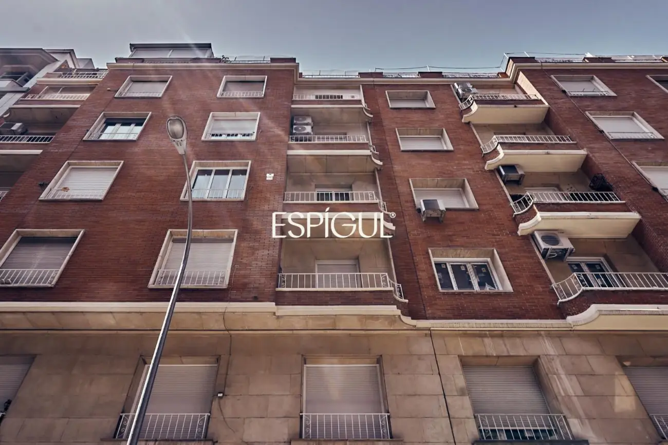 Piso en venta reformado en General Díaz Porlier, Lista