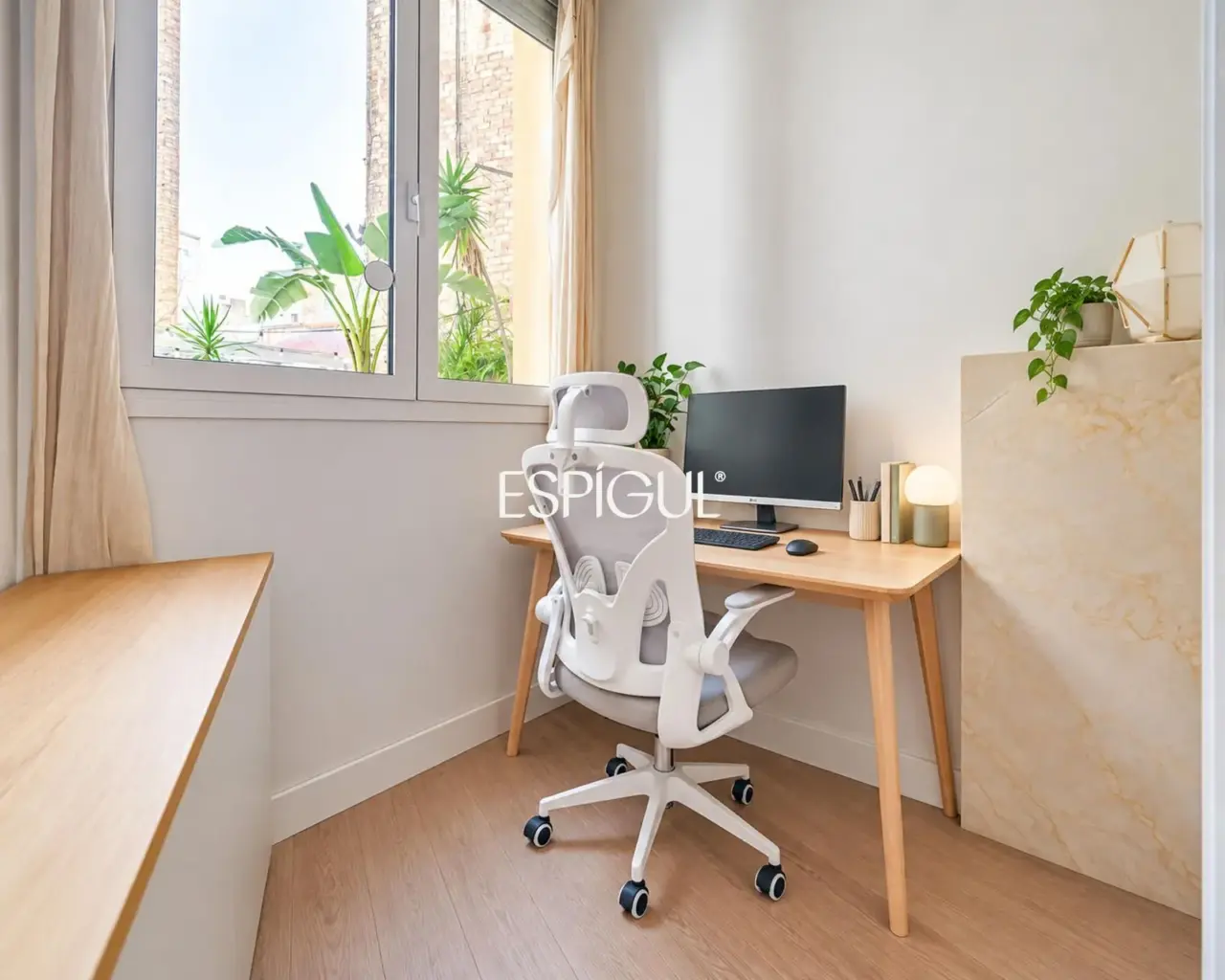 Piso reformado de 4 habitaciones con balcón en L’Antiga Esquerra de l’Eixample