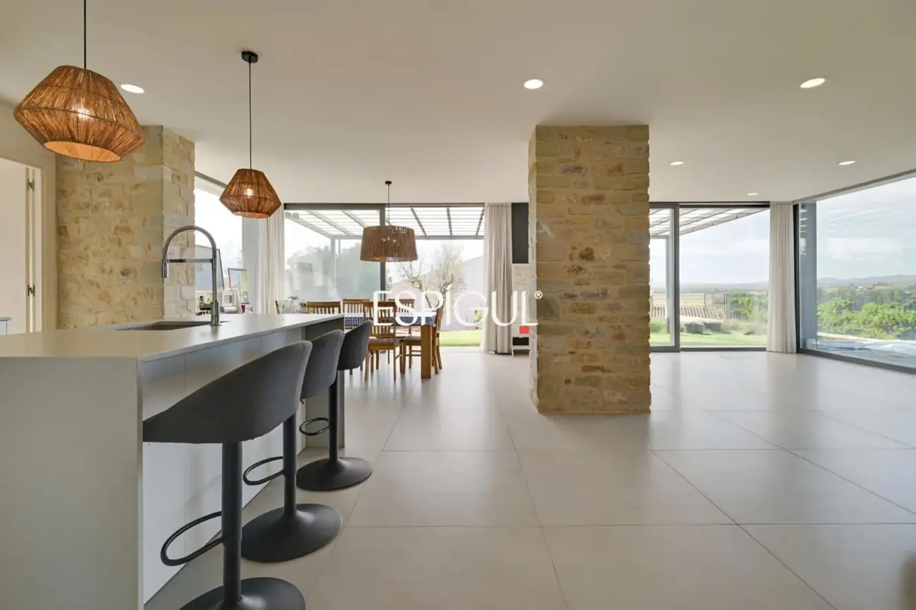 Una casa de autor en el corazón del Empordà
